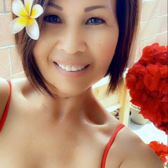 Poshmark profile picture for @liem